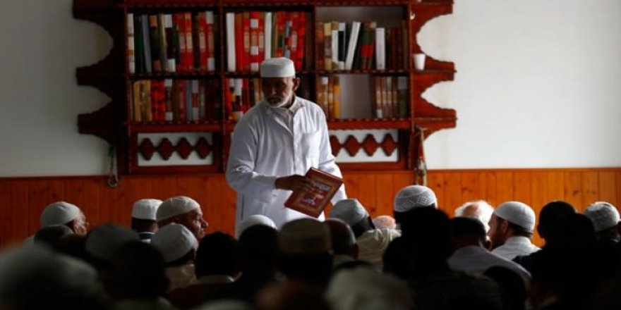 İmamları Fransız değerleri ile eğitecekler