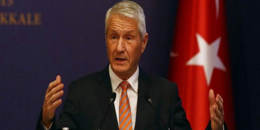 "Demokratik kurumlara destek için buradayım"