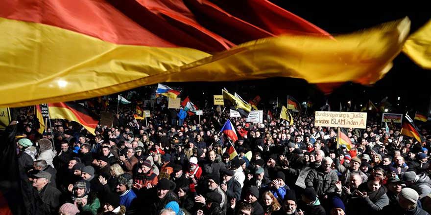 Alman gazeteci Almanya'ya tepki gösterdi