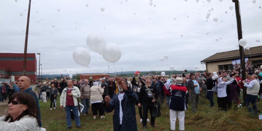 Bosna'daki 'ölüm kampı' kurbanları anıldı
