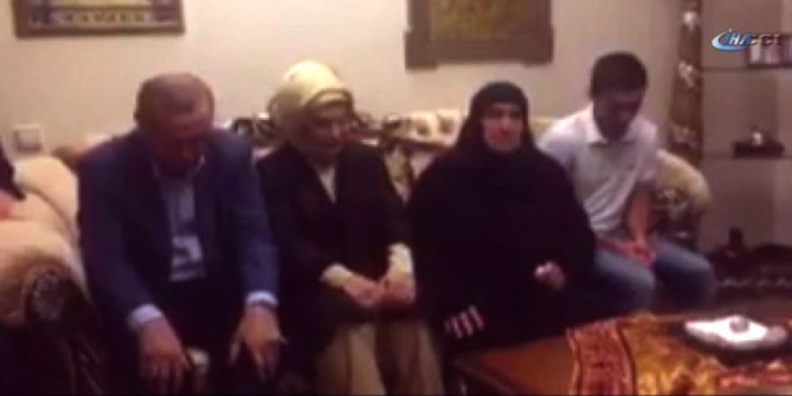 Cumhurbaşkanı Erdoğan, şehit evinde Kuran-ı Kerim okudu