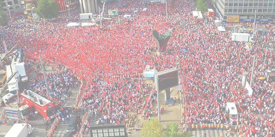 Kızılay 15 Temmuz'da meydanlarda olacak