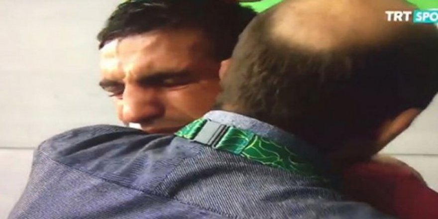 Milli sporcu ağladı: Şehitlerimiz hakkını helal etsin