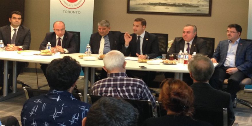 Türk heyet Toronto'da darbeyi ve Gülen'i anlattı