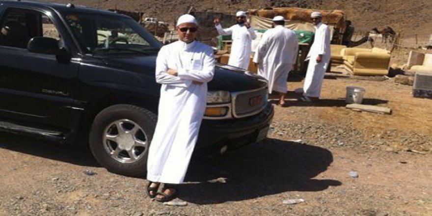 İslam düşmanı film yapımcısının Hacca uzanan yolculuğu