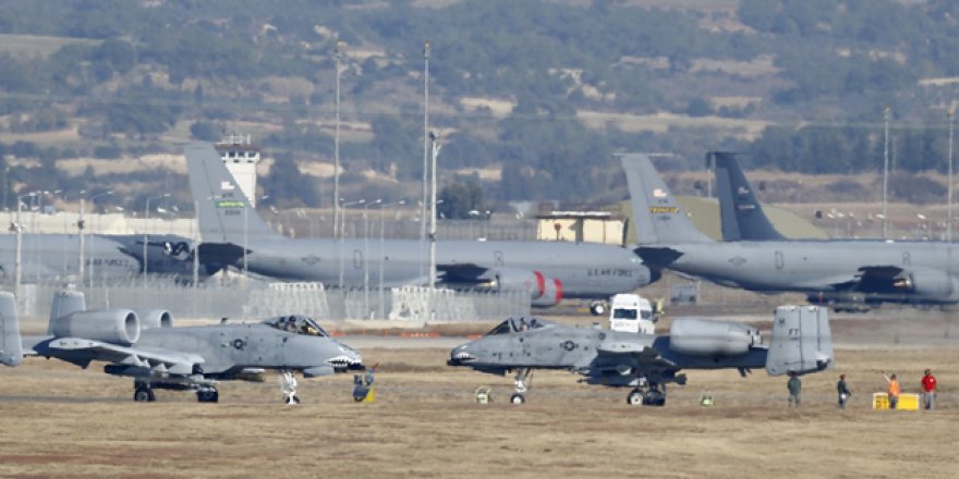 Alman vekile İncirlik'te şok!