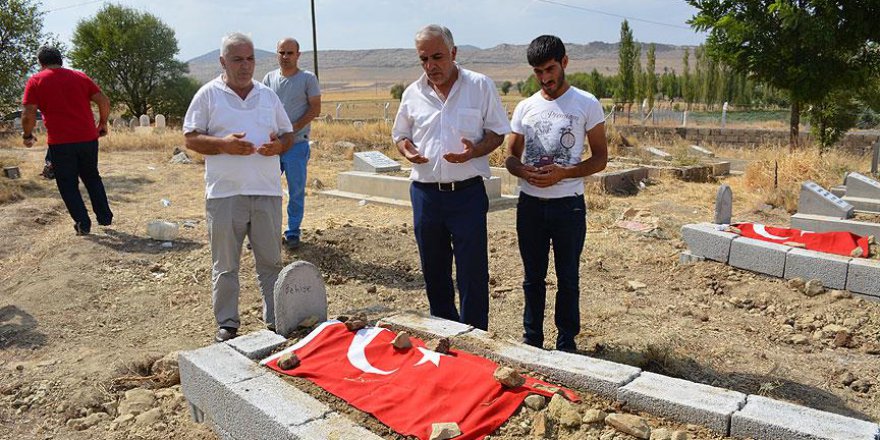 Katliamda yitirilen canlar için PKK'ya tepki