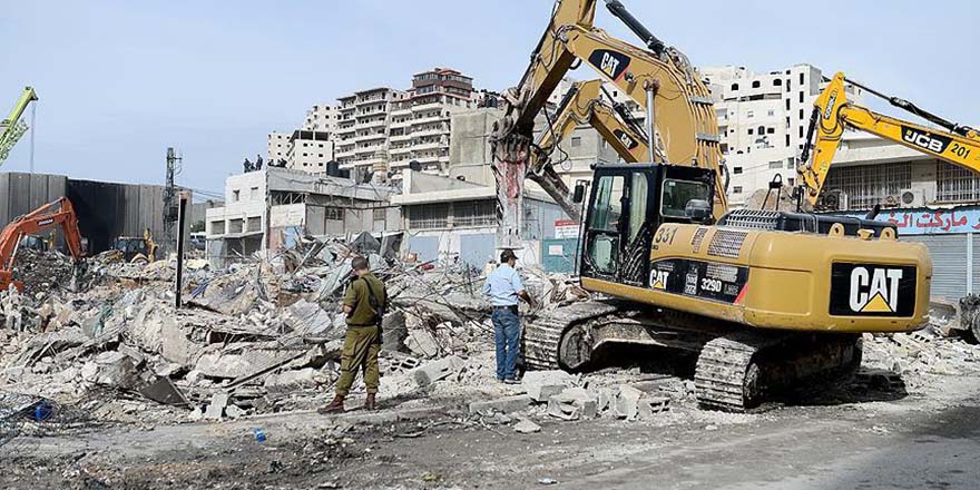 İsrail, Filistinlilere ait 10 evi yıktı