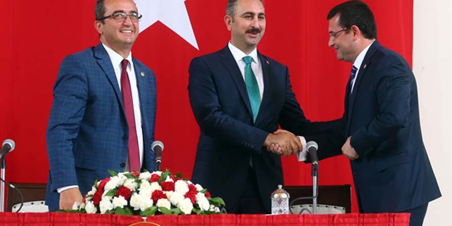 Anayasa değişikliğinde uzlaşma sinyali