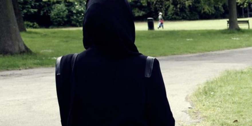 Halktan tesettür düşmanlığına tepki