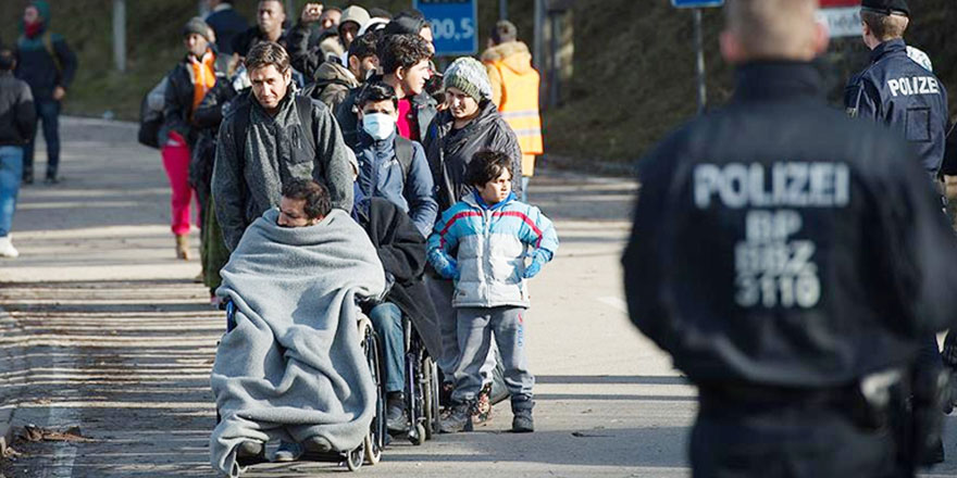 Avrupa'ya sığınmacı geçişinde artış