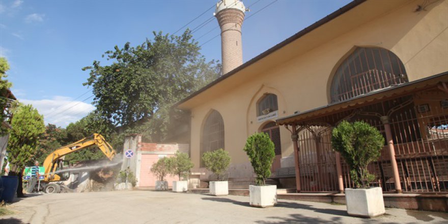 600 yıllık Camii yeniden hizmette