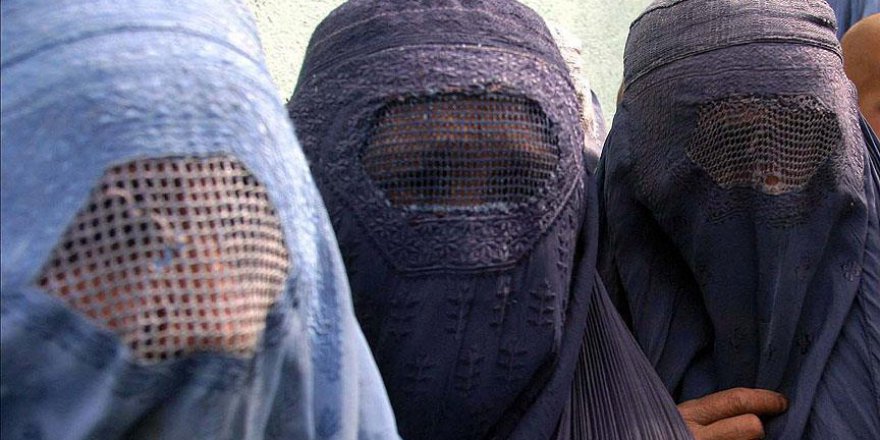 Almanya'da burka yasağı tartışmaları