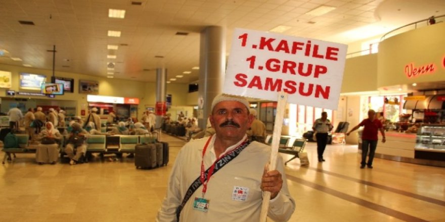 Hacı Adayları Dualarla Uğurlandı
