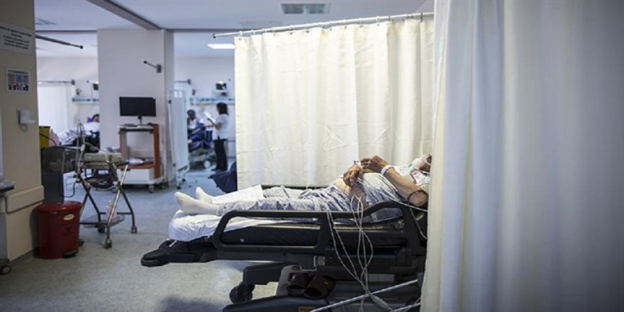 Sağlık Bakanı hekimlerin dışarıda çalışmasını istemiyor