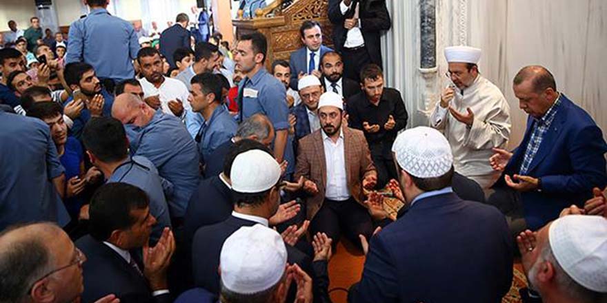 Allah'ım, şehitlerimizi; Malazgirt, Bedir ve Uhud şehitleriyle haşreyle