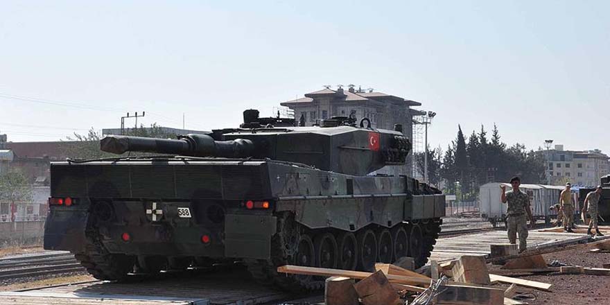 Askeri birliklerin şehir dışına taşınması sürüyor