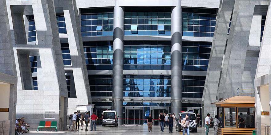 Ulusal Parti Genel Başkanı Çulhaoğlu, savcılığa gelerek teslim oldu