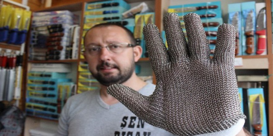 Kurban kazalarına karşı çelik eldiven