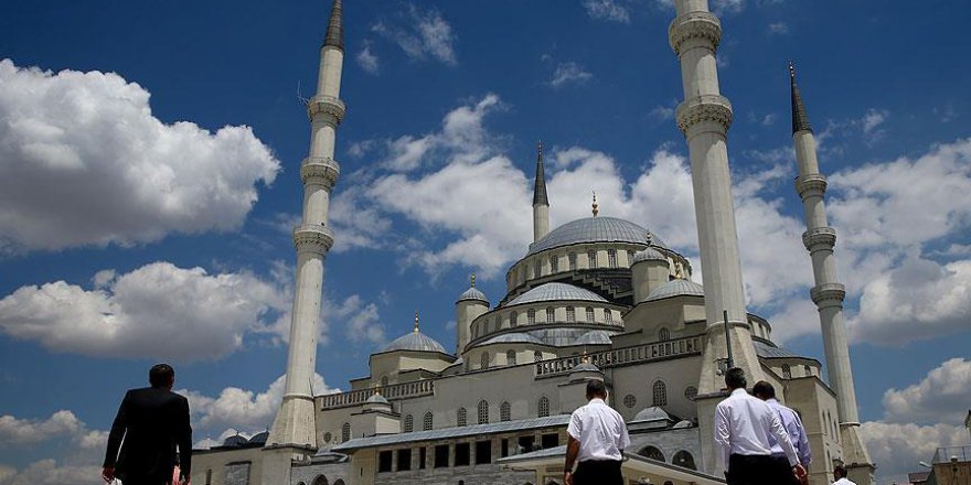 Ramazanın son cuma namazı Kocatepe Camisi'nde kılındı