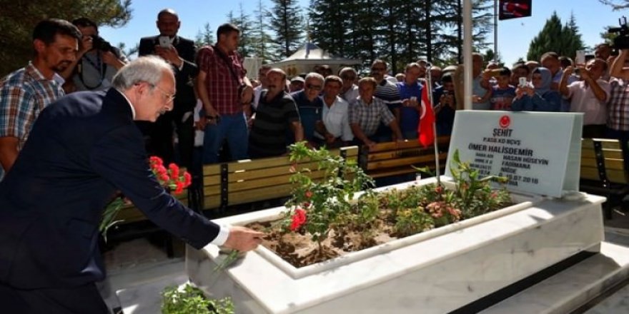 Kılıçdaroğlu Halisdemir'in mezarını ziyaret etti