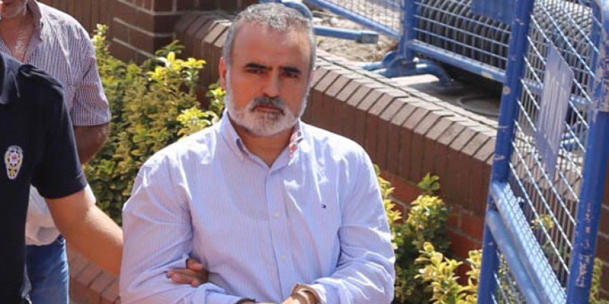 Darbeciler için tez hazırlayan profesör tutuklandı