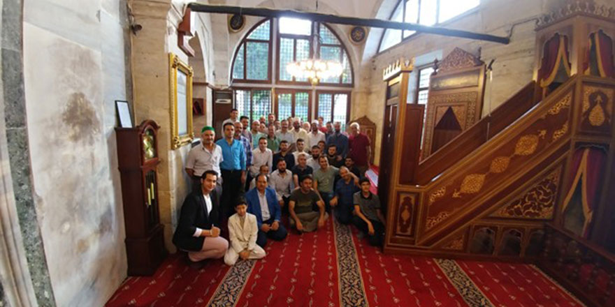 Ayasofya'da 86 yıl sonra ilk kez bayram namazı kılındı