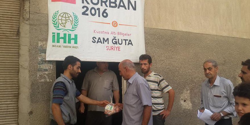 İHH Suriye'de 8 bin 381 kurban kestirdi