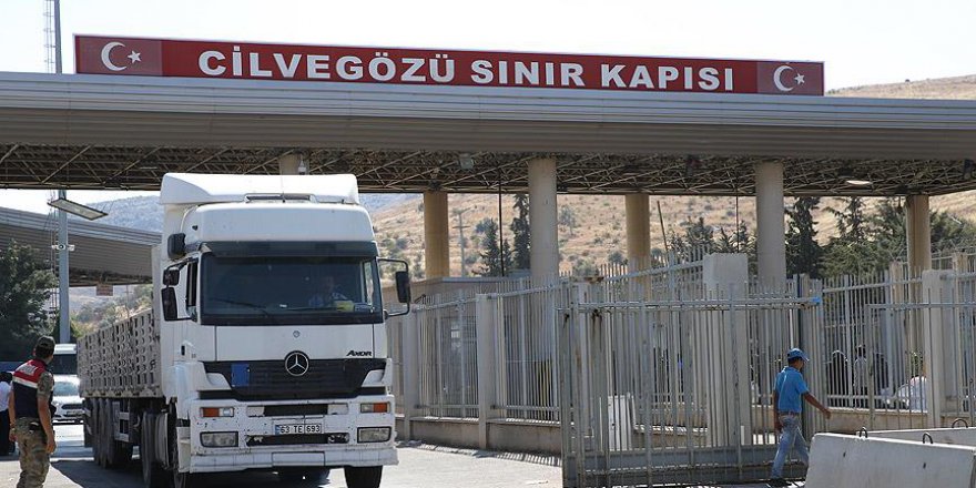 Halep'e 20 yardım tırı gönderildi