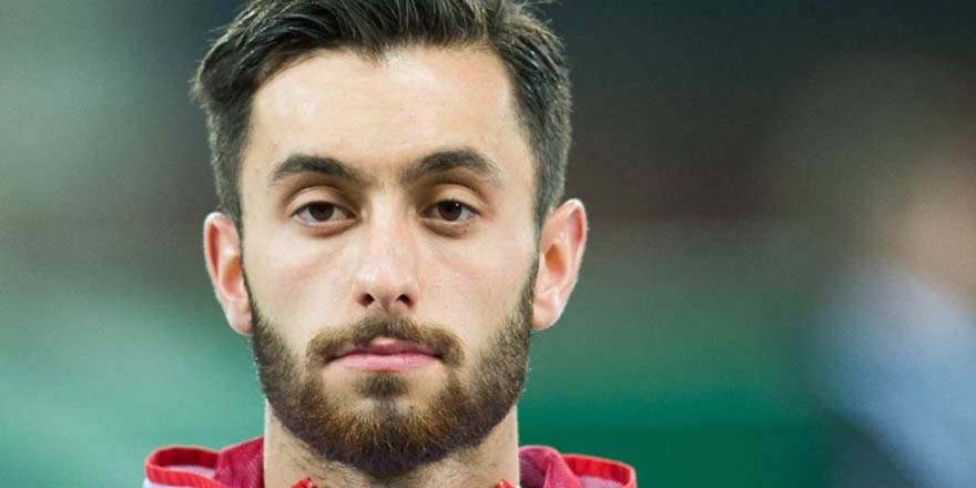 Ünlü futbolcu Yunus Mallı: 5 vakit namazımı kılarım