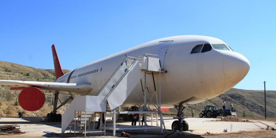 'Uçak kütüphane' kapılarını açmaya hazırlanıyor