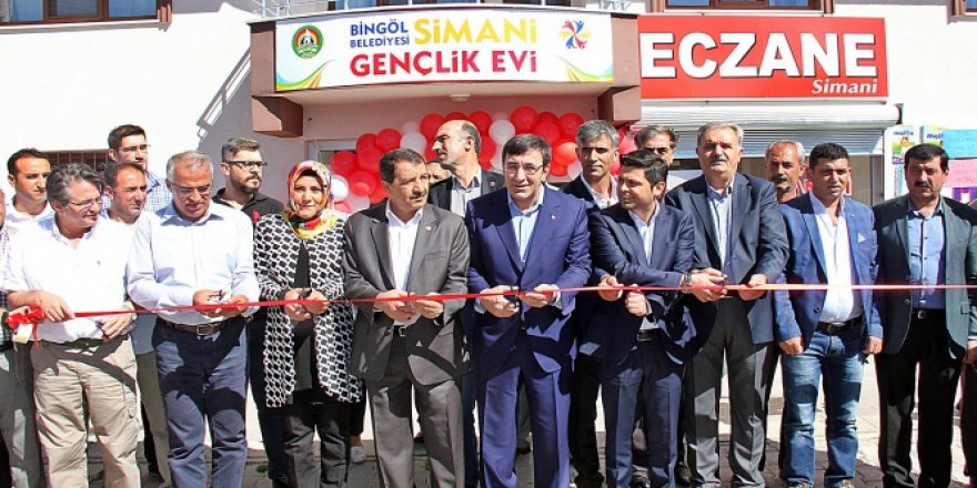 'Gençlere dönük her türlü çalışmayı destekliyoruz'