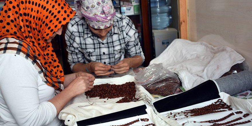 Suudiler 'Bilecik tespihi' çekiyor