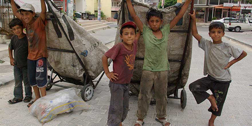 263 milyon çocuk ve genç okula gidemiyor