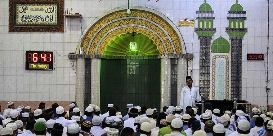 Arakan'da 3 bin ibadethaneyi yıkacaklar