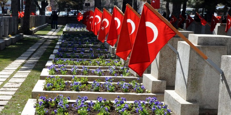 Başbakan Yıldırım: İstanbul ve Ankara'da şehitlik yaptırıyoruz