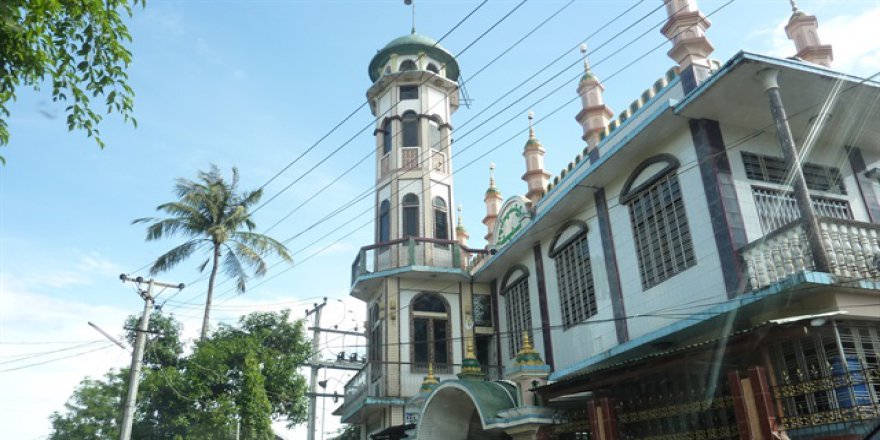 Myanmar'da 12 camiye yıkım kararı