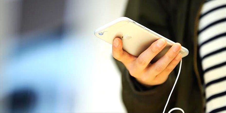 Çocuklarının resmini sosyal medyada paylaşan velilere uyarı