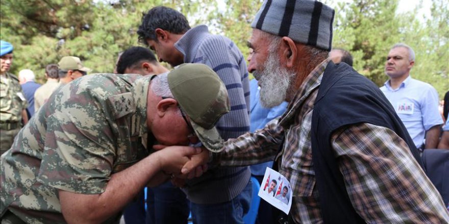 Siirt'te şehit köy korucuları için tören yapıldı