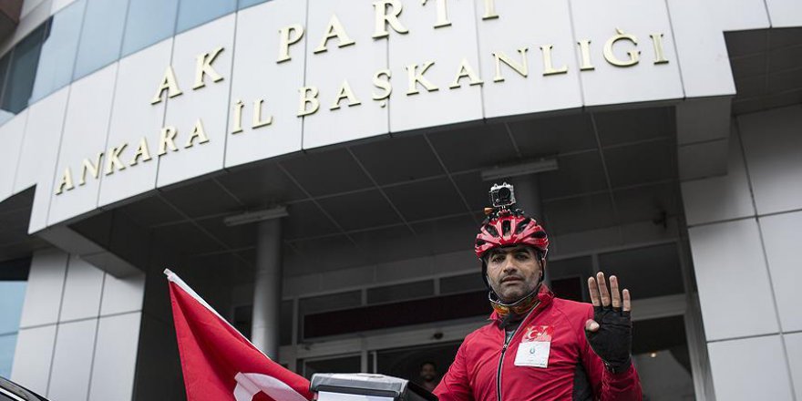 Darbe girişimine karşı Almanya'dan Ankara'ya pedal çevirdi