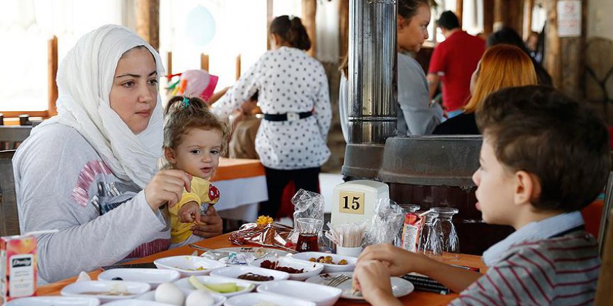 Suriyeli ve Türk çocuklara 'umut' oluyorlar