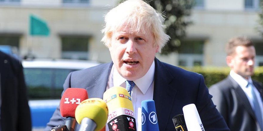 Putin Esed rejiminin tabancasını ateşliyor