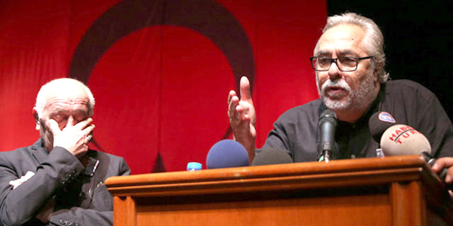 Tarık Akan'ın cenazesi Atatürkçülerin öfke seliymiş