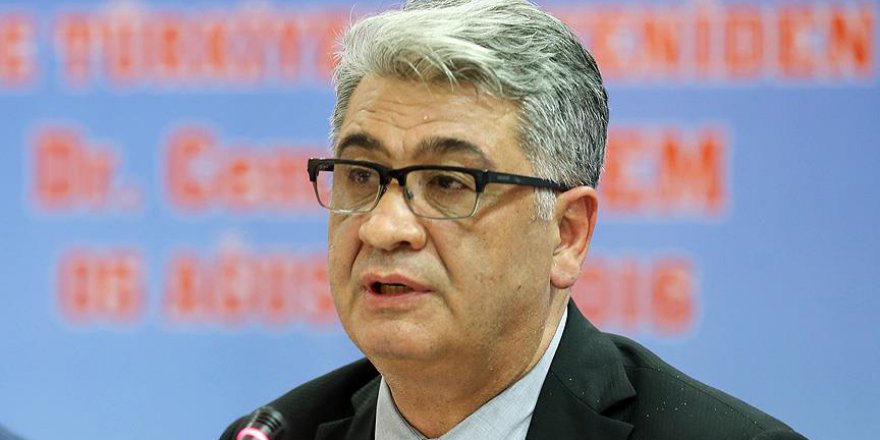 Moody's kararı politik ve Türkiye'ye saldırıların devamıdır