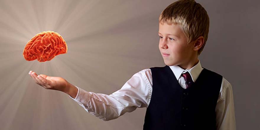 Tarhan, Çocuğun eğitiminde ailenin yaptığı hataları anlattı