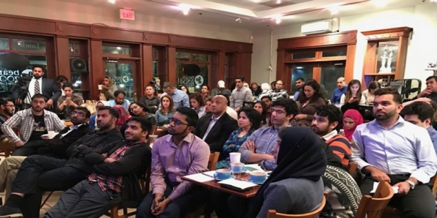 Amerikalı Müslümanlar Clinton-Trump Tartışmasını izledi