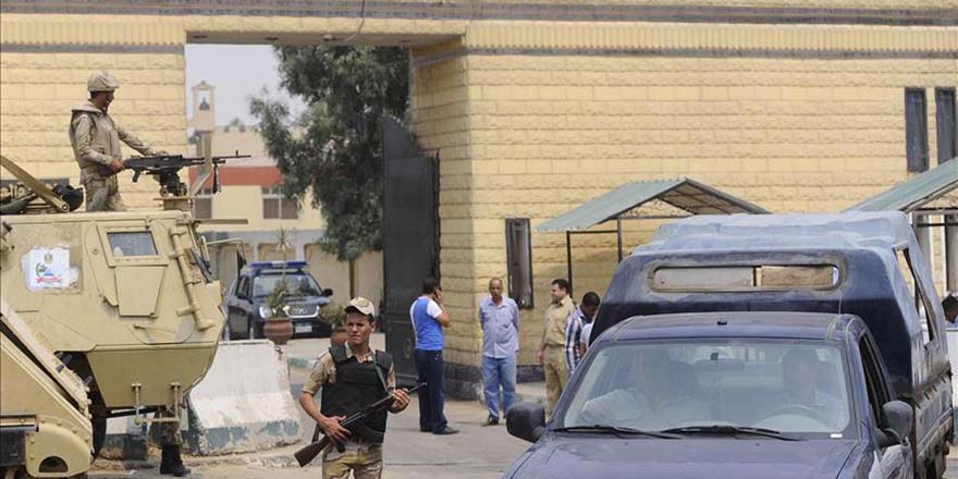 Mısır'da sivillere yönelik saldırılarda Fransa'nın sorumluluğu bulundu iddiası