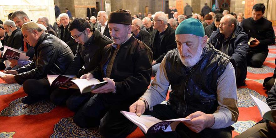 Camiler kurulacak kütüphanelerle kitapla dolacak