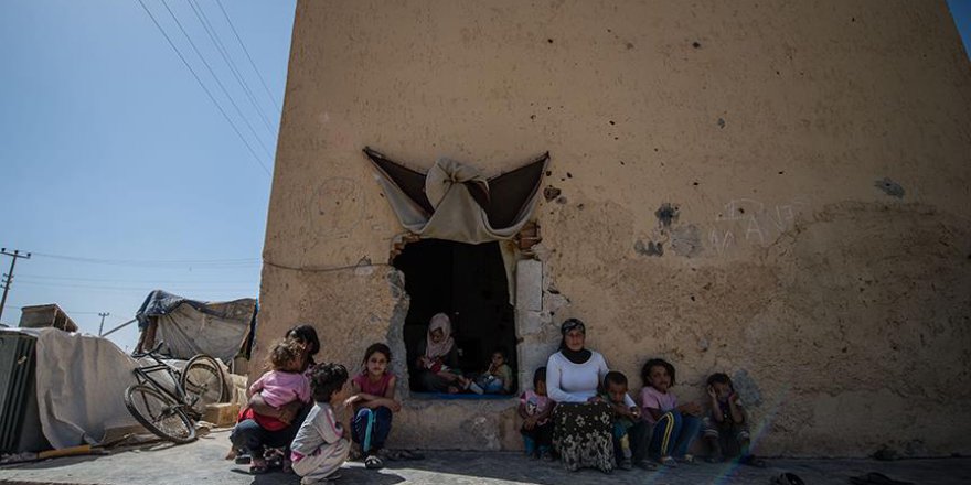 Suriyeli aile eski trafoda yaşam mücadelesi veriyor