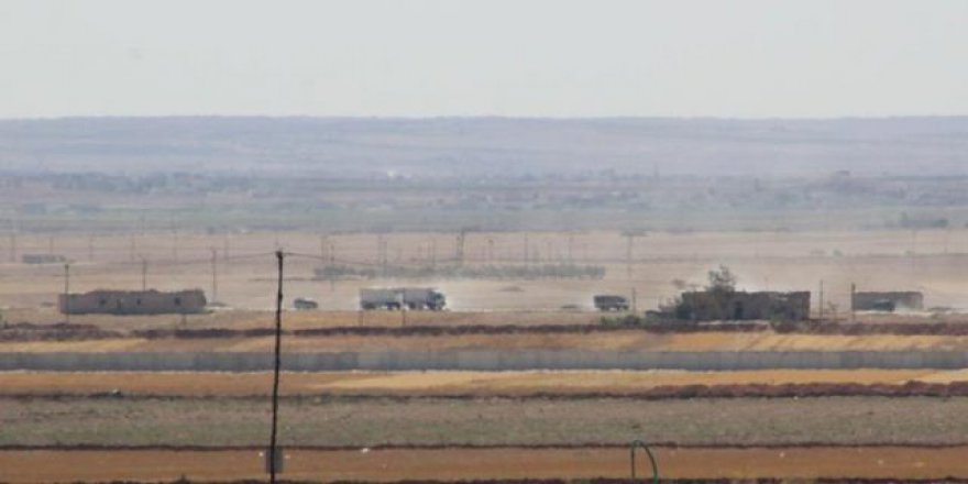 Sınırın iki yakasında hareketlilik sürüyor